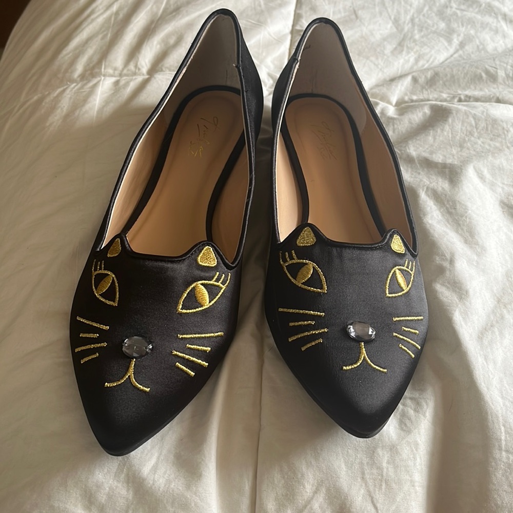 Cat Flats